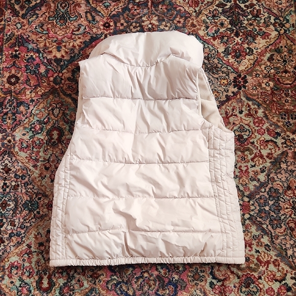 Old Navy Cream Puffer Vest - Picture 3 of 4
